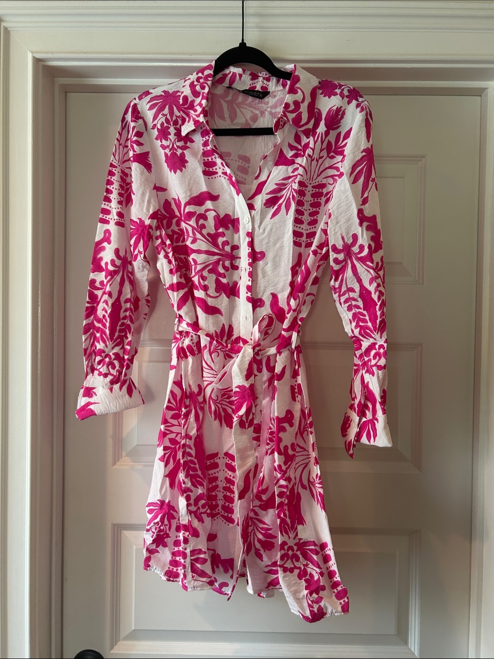 Zara White & Hot Pink Floral Button-Front Shirt Dress with Tie Waist- Size L